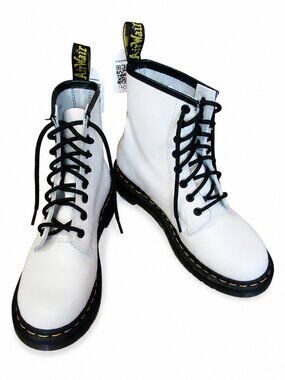 Dr. Martens 1460 White Leather Lace Up Boots | Size 7